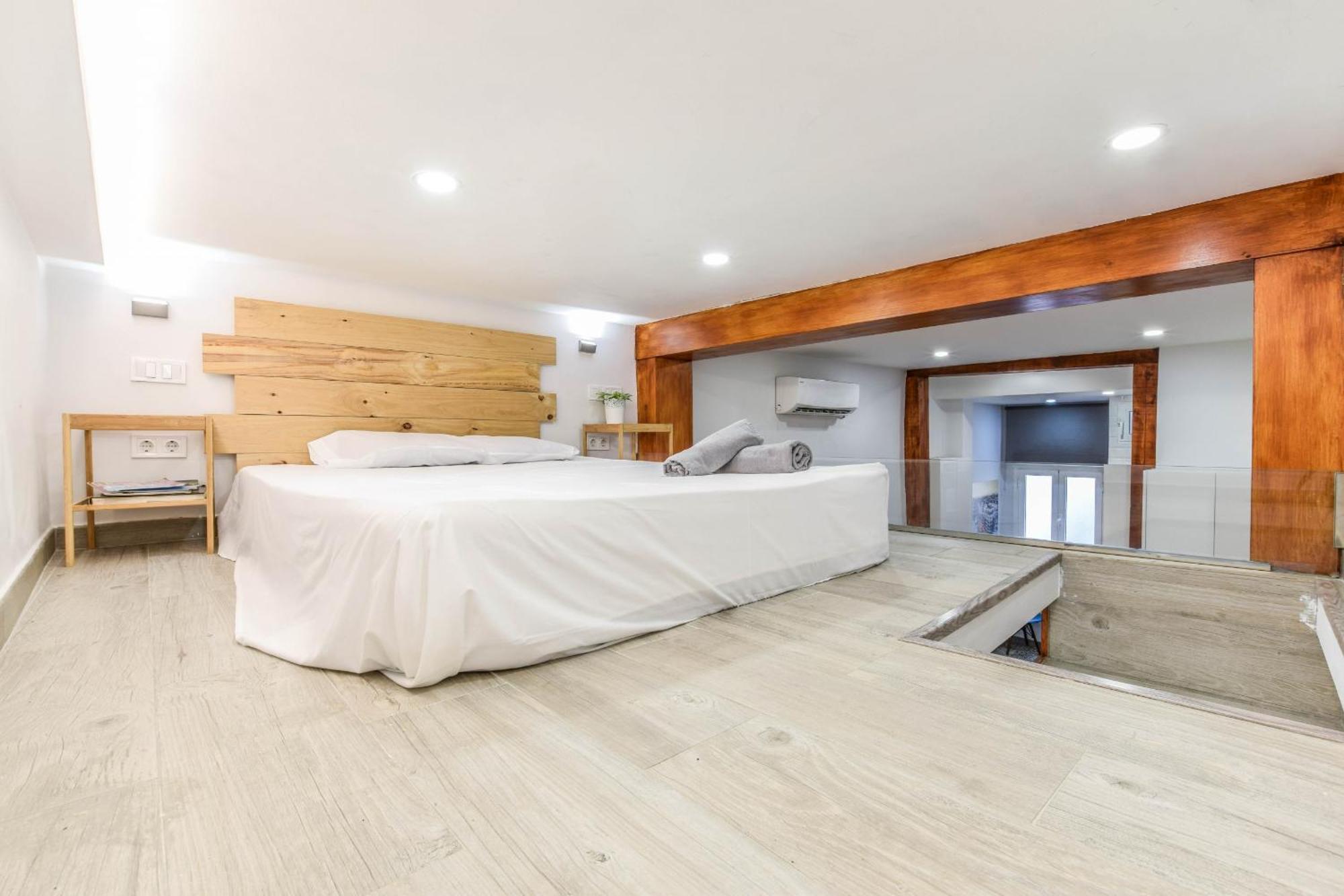Loft Reformado En Chueca Para 4 Personas Alquiler Temporal, Madrid